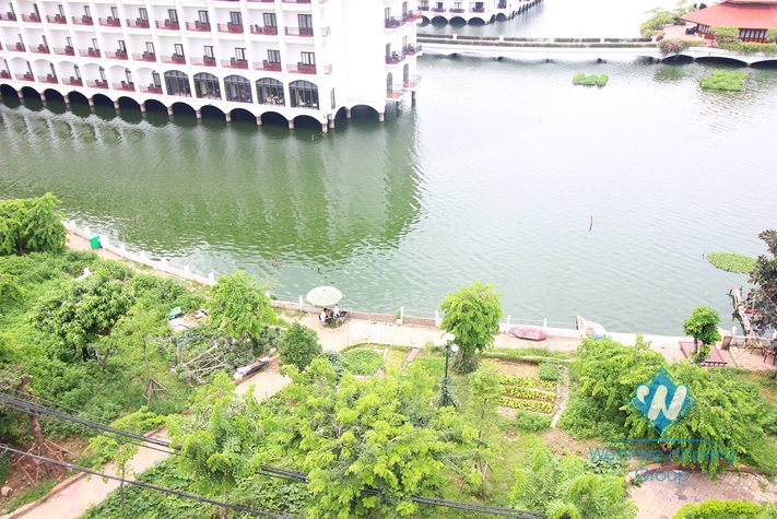 Penthouse aparment for rent in Tay Ho with stunning Westlake view